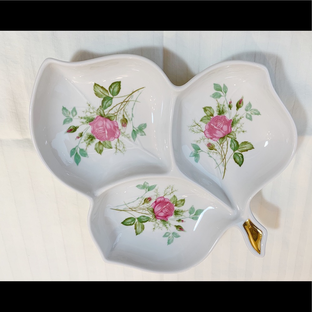 Old Nuremberg divided leaf shape dish